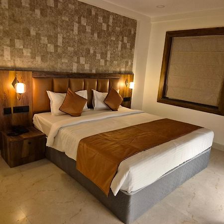 Hotel Orange บูบันเนสชวาร์ ภายนอก รูปภาพ