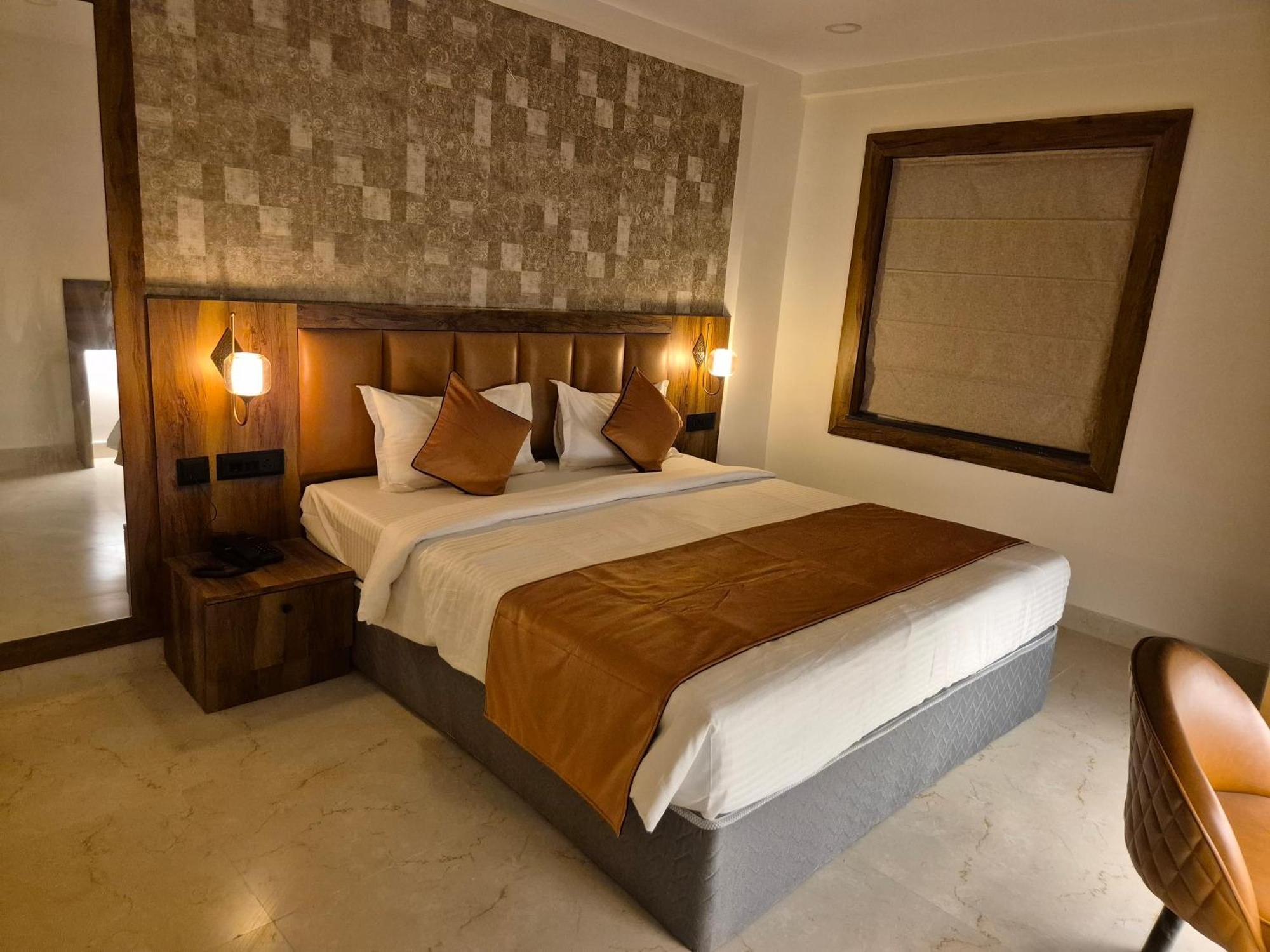 Hotel Orange บูบันเนสชวาร์ ภายนอก รูปภาพ