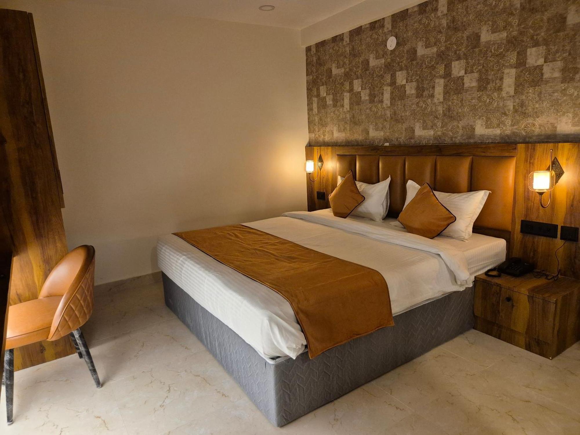 Hotel Orange บูบันเนสชวาร์ ภายนอก รูปภาพ
