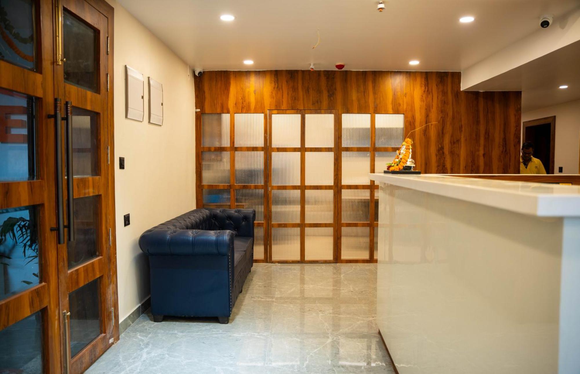 Hotel Orange บูบันเนสชวาร์ ภายนอก รูปภาพ