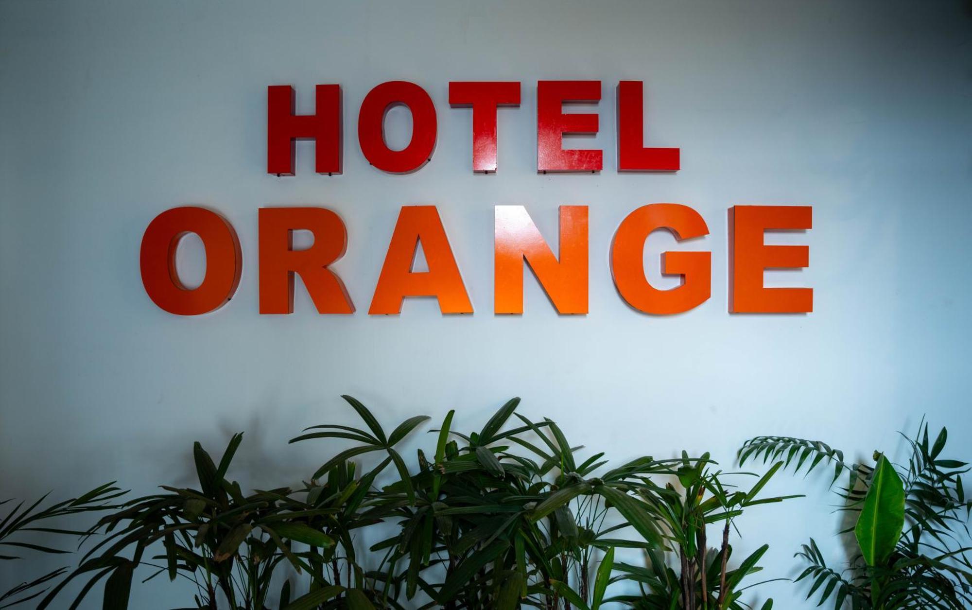 Hotel Orange บูบันเนสชวาร์ ภายนอก รูปภาพ