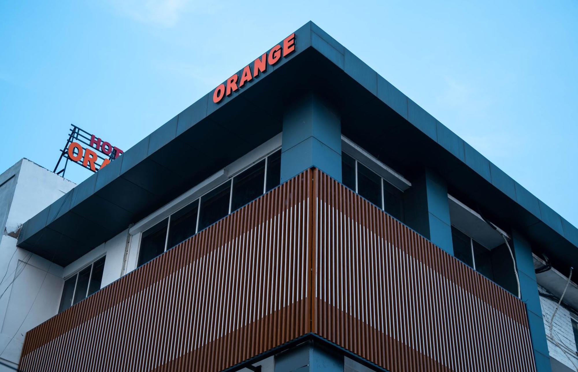 Hotel Orange บูบันเนสชวาร์ ภายนอก รูปภาพ