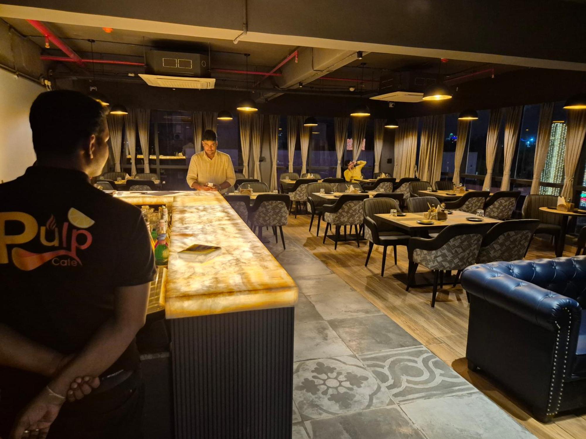 Hotel Orange บูบันเนสชวาร์ ภายนอก รูปภาพ